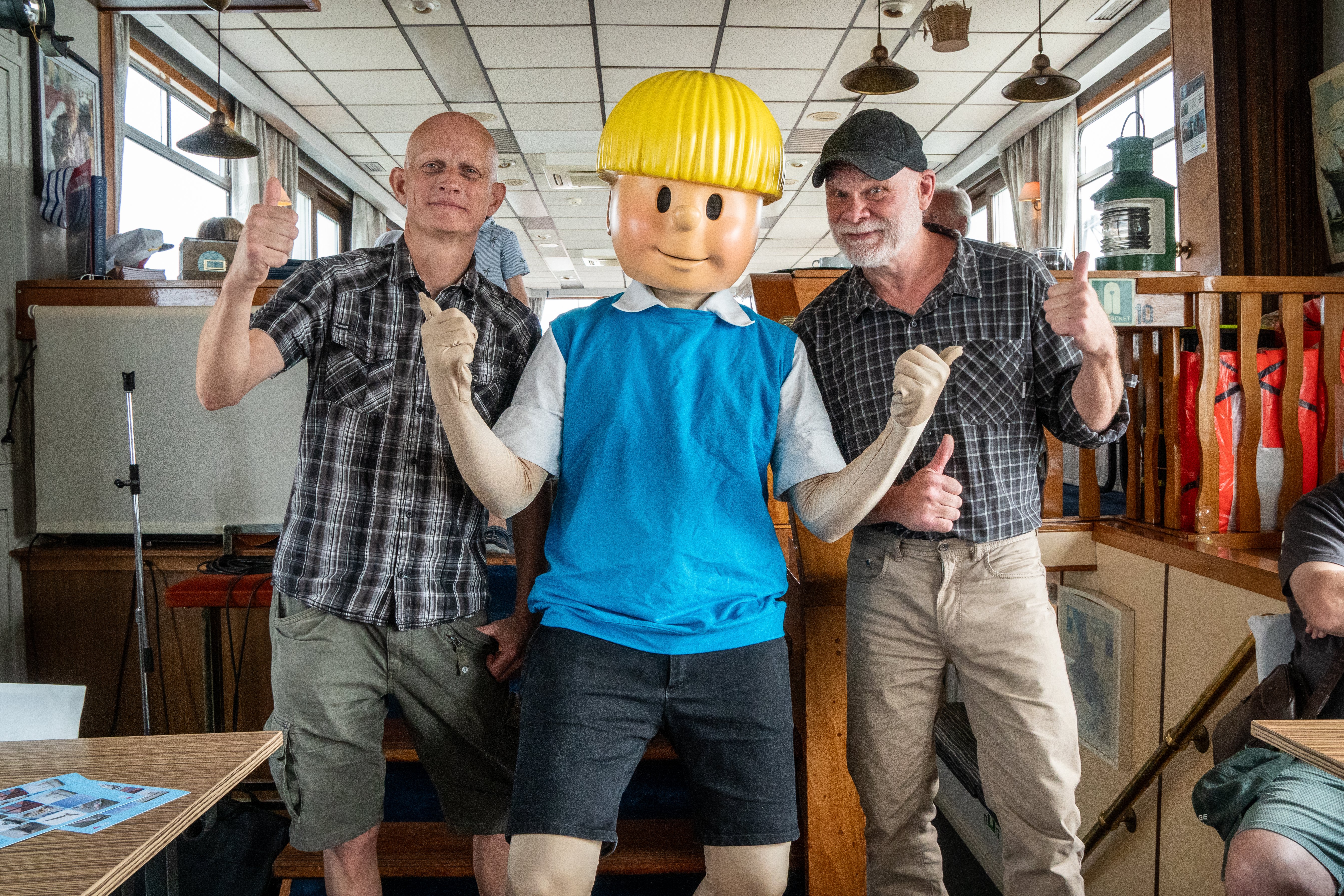 Van links naar rechts: Gert Fransen, Jommeke en Gerd Van Loock  - copyright Port of Antwerp-Bruges