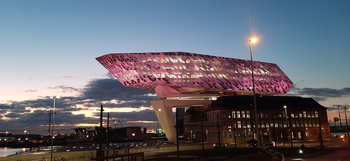 FOTO_Havenhuis_roze lichten_2023
