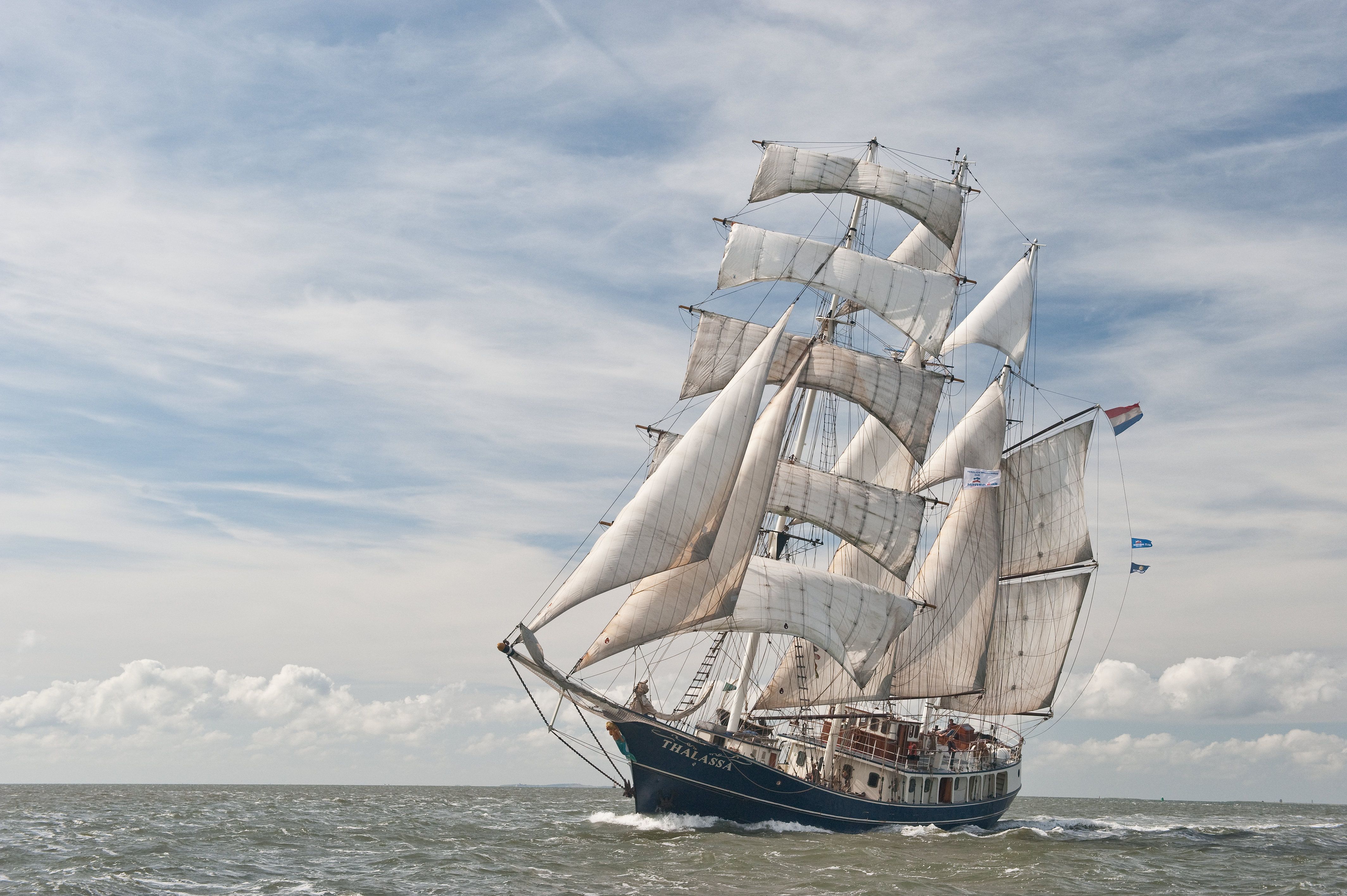 Thalassa_navire_4d6418a64e